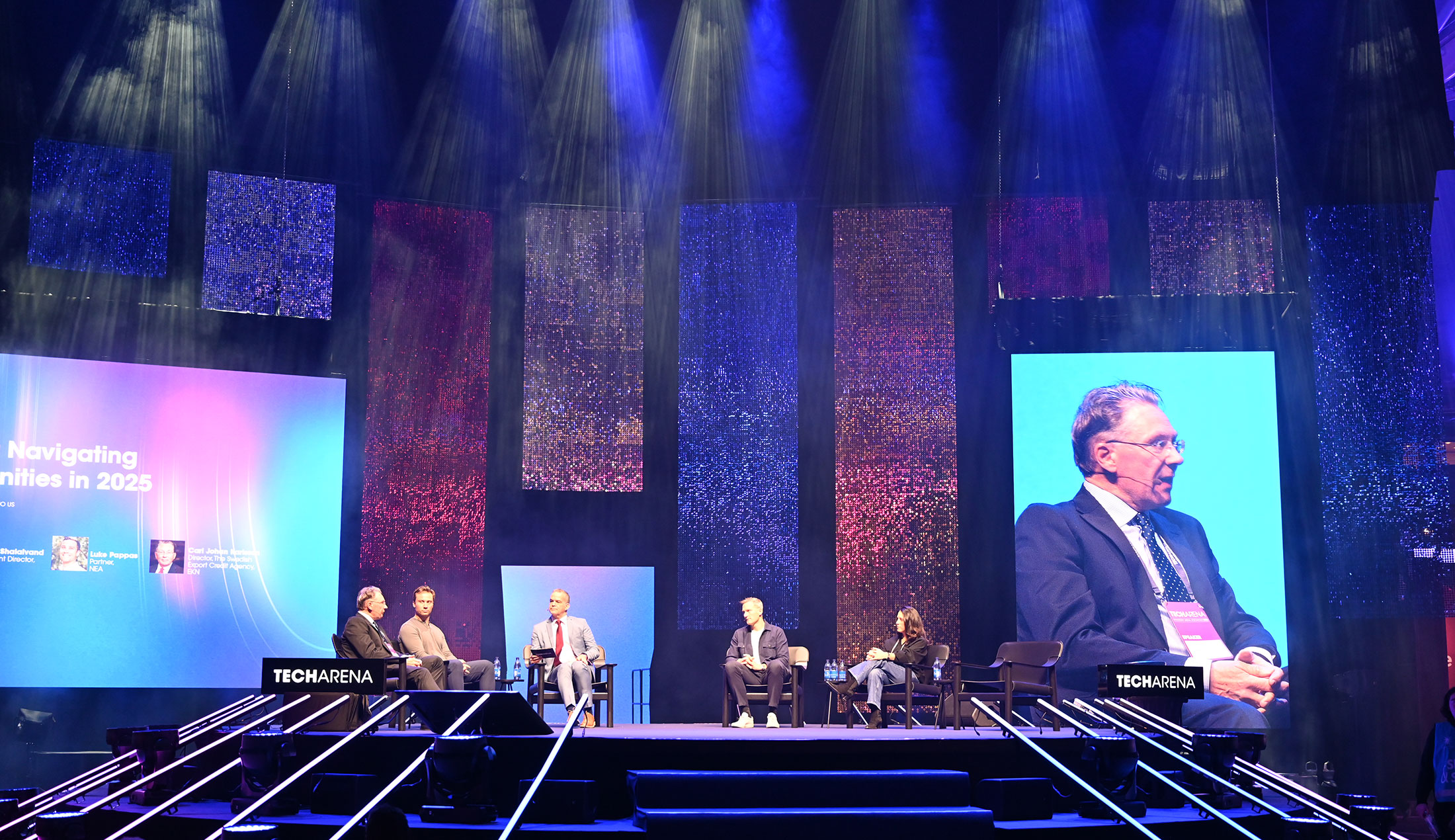 Image from the panel discussion with the participants on the stage at Techarena.