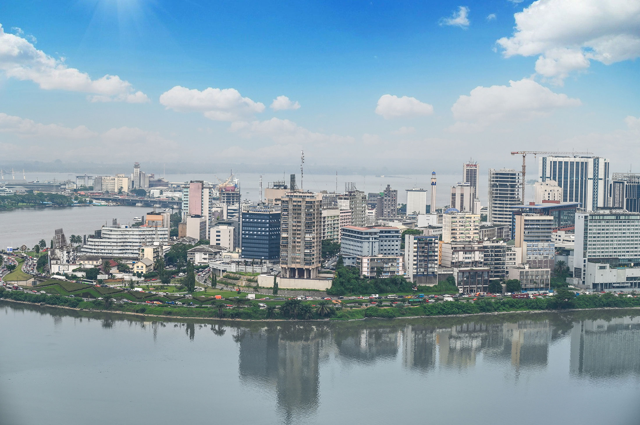 Flygbild över Abidjan.